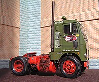white_freightliner_coe_4x2_cf_011.jpg