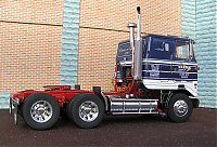 white_road_commander_2_032.jpg