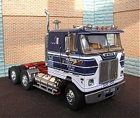 white_road_commander_2_034.jpg
