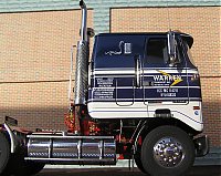 white_road_commander_2_040.jpg