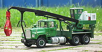 Mack_r685_005.jpg