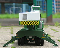 Mack_r685_009.jpg