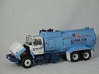 ford_lnt_8000_refuse_truck_021.jpg