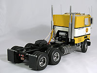 mack_cruiseliner_004.jpg