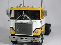 mack_cruiseliner_006.jpg