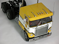 mack_cruiseliner_007.jpg