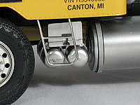 mack_cruiseliner_008.jpg
