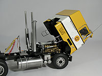 mack_cruiseliner_012.jpg