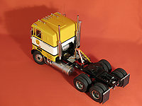 mack_cruiseliner_020.jpg