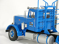 peterbilt_281_351_016.jpg