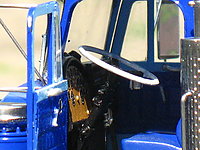 peterbilt_359_tank_truck_021.jpg