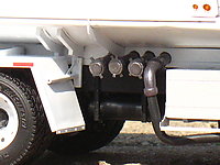 Имя файла=peterbilt_359_tank_truck_023.jpg
Размер файла=131КБ
Размеры=1024x768
Дата=05 Май, 2023 peterbilt_359_tank_truck_023.jpg