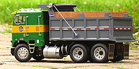 white_freightliner_dump_truck_010.jpg