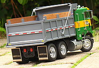 white_freightliner_dump_truck_014.jpg