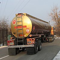 white_freightliner_011.jpg