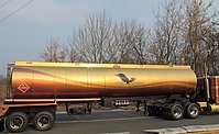 white_freightliner_016.jpg
