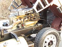 white_freightliner_021.jpg