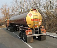 white_freightliner_033.jpg