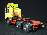 man_f8_025.jpg