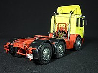 man_f8_026.jpg