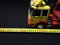 man_f8_038.jpg