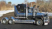 mack_valuliner_027.jpg