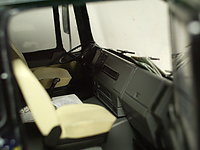 man_f2000_006.jpg