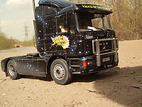 man_f2000_007.jpg