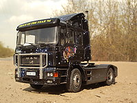 man_f2000_010.jpg