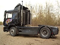 man_f2000_017.jpg