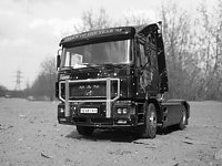 man_f2000_021.jpg